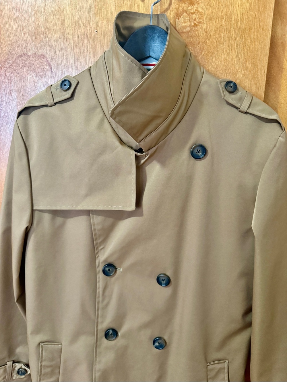 Men's Double-Breasted Tan Trench Coat size M - Picture 5 of 6